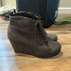 Women's Brown Wedge Ankle Boots